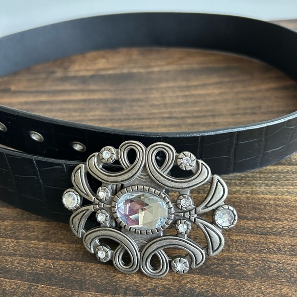 Levi Strauss Black Leather Belt with Silver Buckle, Size X-LARGE. - Picture 2 of 6